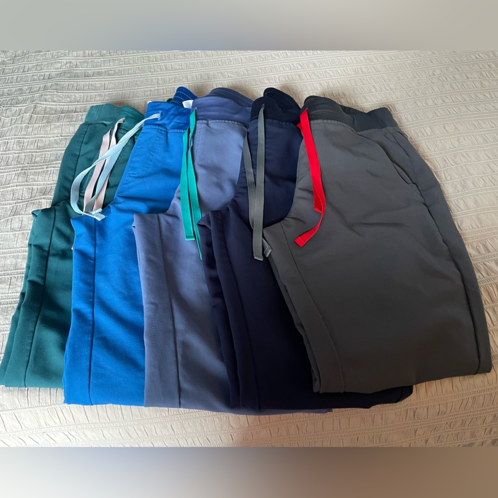 Lot of 5 pairs of Figs Zamora Medical Pants Scrubs